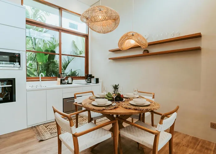 Villa Private Pool, Skylight Bathtub, Dreamy Pool And Serene Greenery In Canggu! Canggu (Bali)