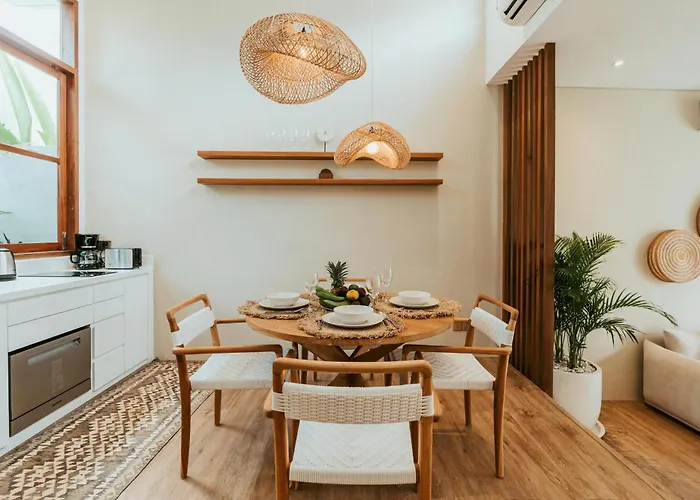 Private Pool, Skylight Bathtub, Dreamy Pool And Serene Greenery In Canggu! Villa Canggu (Bali)