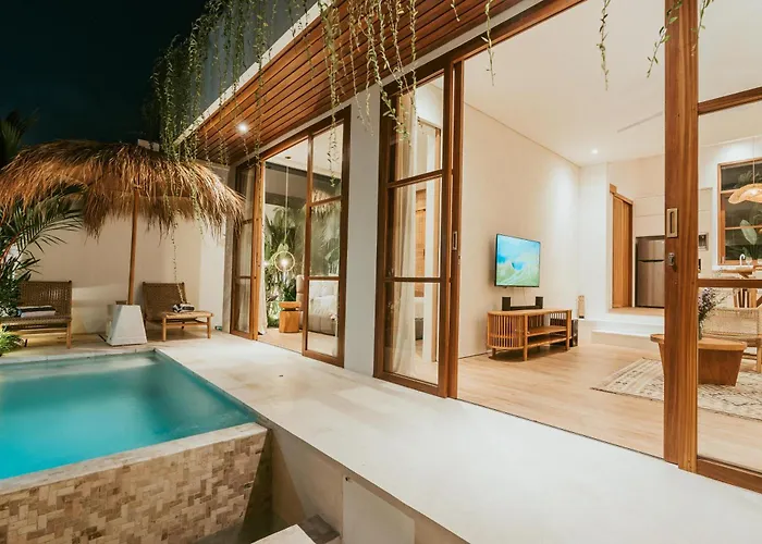 Villa Private Pool, Skylight Bathtub, Dreamy Pool And Serene Greenery In Canggu!