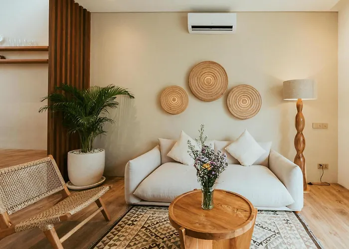 Private Pool, Skylight Bathtub, Dreamy Pool And Serene Greenery In Canggu! Villa Canggu (Bali)